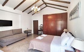 Oasis Apartment Ammoudia